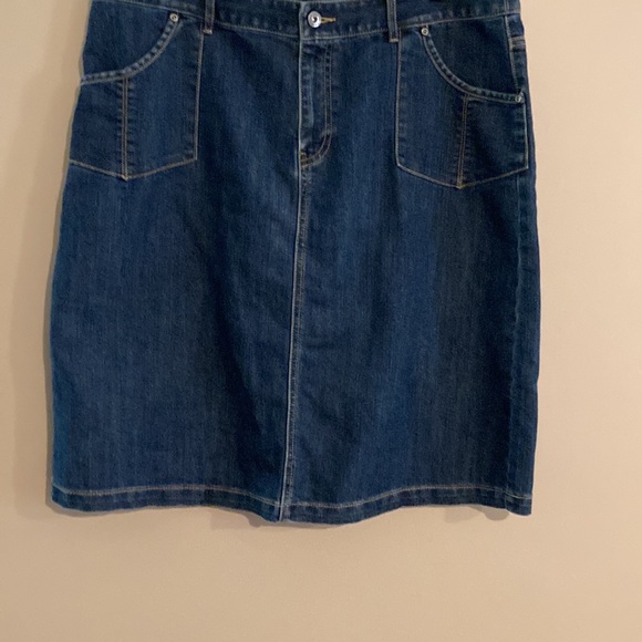 CJ Banks Denim Skirt size 16W
NWOT - Picture 3 of 5